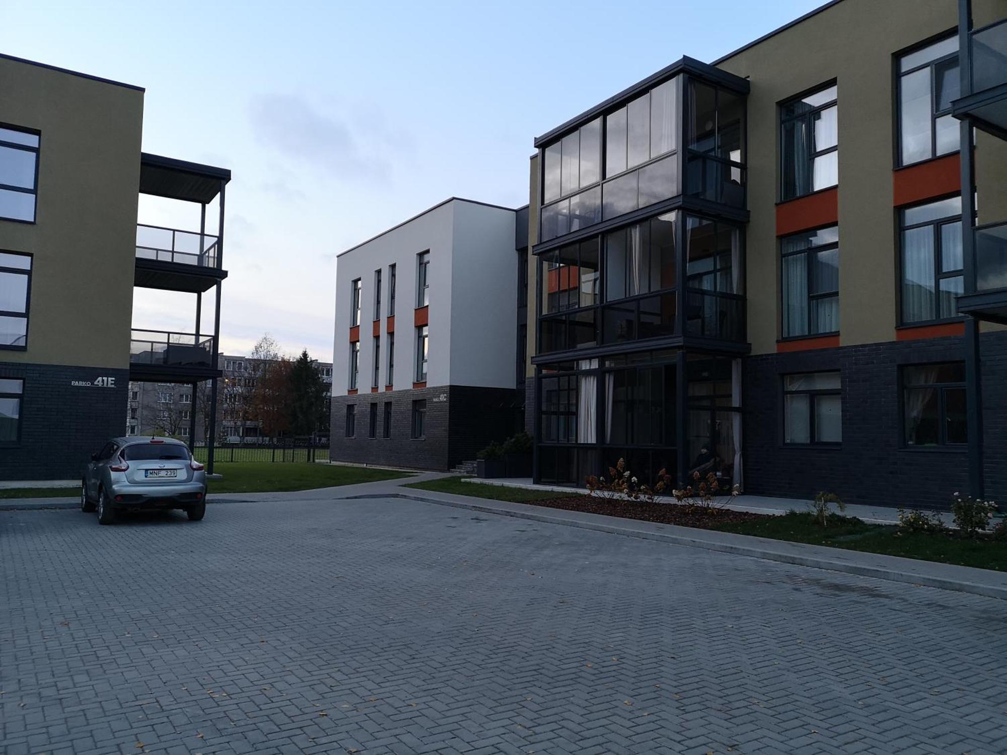 Parko Rezidencija Apartments - Self Check-In Panevezys Exterior photo